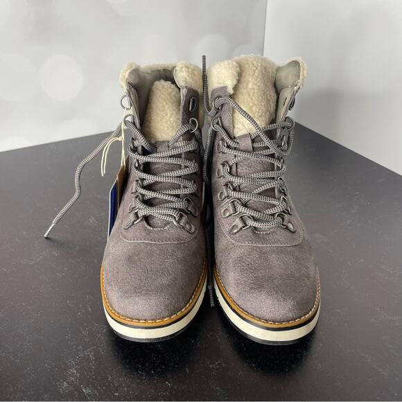 White Mountain Cozy Bootie Women’s Light Gray Pebble Grain Fabric Sz 8.5 - Picture 3 of 7